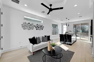 1117 Lawson Ln, Austin, TX 78702 - Photo 1