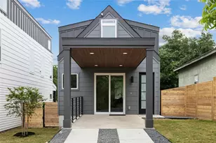 1117 Lawson Ln, Austin, TX 78702 - Photo 3