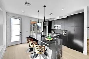 1117 Lawson Ln, Austin, TX 78702 - Photo 3