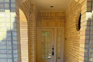 10215 River Plantation Dr, Austin, TX 78747 - Photo 5