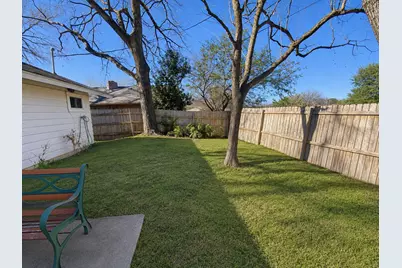 2002 Lazy Brook, Austin, TX 78723 - Photo 19