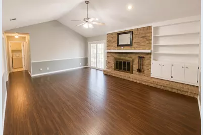 2002 Lazy Brook, Austin, TX 78723 - Photo 3