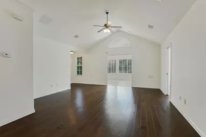 30 Wildwood Drive #111, Georgetown, TX 78633 - Photo 5