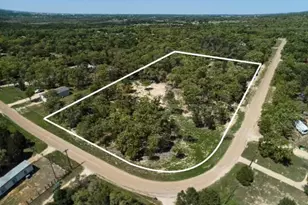 198 Wayside Dr, Elgin, TX 78621 - Photo 1