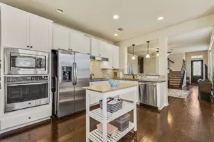 409 S Meadowlark St, Lakeway, TX 78734 - Photo 11