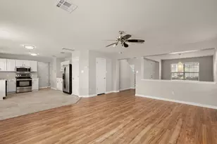 219 Brown St, Hutto, TX 78634 - Photo 5