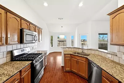 196 Musgrav, Kyle, TX 78640 - Photo 11