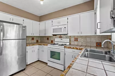 160 Gaeke Street, Giddings, TX 78942 - Photo 7