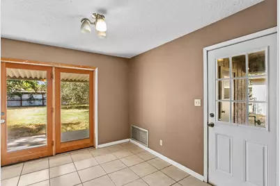 160 Gaeke Street, Giddings, TX 78942 - Photo 11