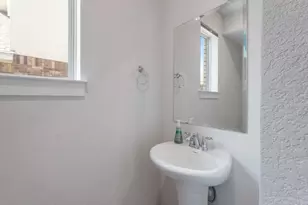 8215 Prairie Rye Dr, Lago Vista, TX 78645 - Photo 11