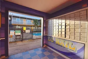2401 Manor Rd, Austin, TX 78722 - Photo 9