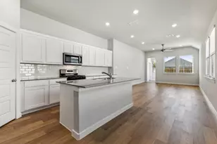 140 Tolo Dr, Elgin, TX 78621 - Photo 3