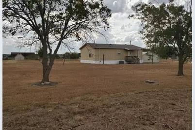 61 County Road 433, Thrall, TX 76578 - Photo 15