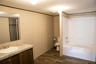 12899 Young Ln, Carmine, TX 78932 - Photo 9