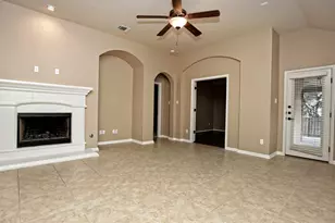 140 Copper Lake Ln, Georgetown, TX 78628 - Photo 5