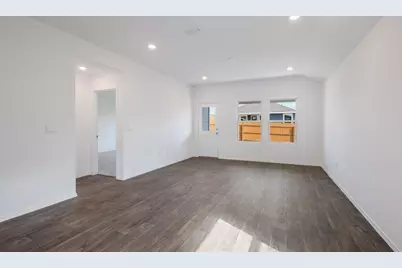 12103 Pike Bend, Mustang Ridge, TX 78610 - Photo 9