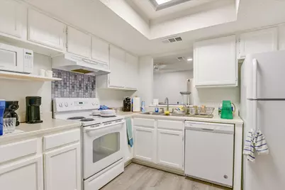 13401 Saddlebrook Trail, Austin, TX 78729 - Photo 17