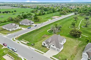 1412 Scenic Oaks Dr, Georgetown, TX 78628 - Photo 35
