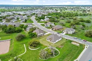 1412 Scenic Oaks Dr, Georgetown, TX 78628 - Photo 37