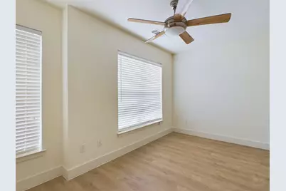 711 W 32nd Street #107, Austin, TX 78705 - Photo 33