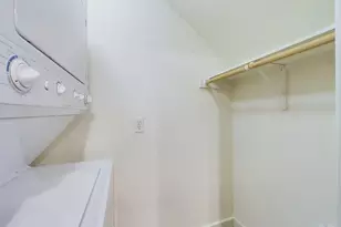 711 W 32nd St, Austin, TX 78705 - Photo 17