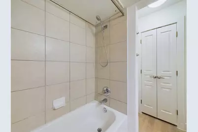 711 W 32nd Street #107, Austin, TX 78705 - Photo 27