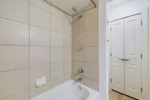 711 W 32nd St, Austin, TX 78705 - Photo 27