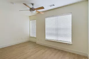 711 W 32nd St, Austin, TX 78705 - Photo 29