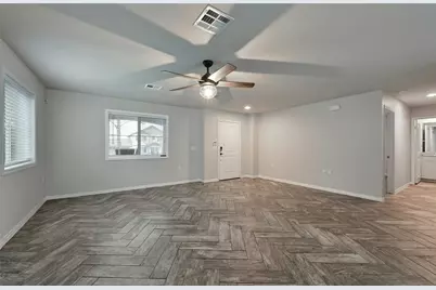 11121 Mickelson Drive, Austin, TX 78747 - Photo 7