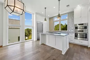 2518 Sutherland St, Austin, TX 78746 - Photo 9