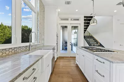 2518 Sutherland Street, Austin, TX 78746 - Photo 11