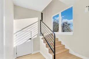 2309 Montopolis Dr, Austin, TX 78741 - Photo 3