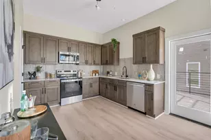 2309 Montopolis Dr, Austin, TX 78741 - Photo 11