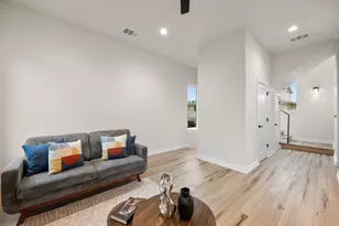 2309 Montopolis Dr, Austin, TX 78741 - Photo 5