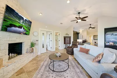 1800 Clubhouse Hill Drive, Spicewood, TX 78669 - Photo 13