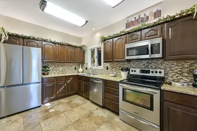 1800 Clubhouse Hill Drive, Spicewood, TX 78669 - Photo 15