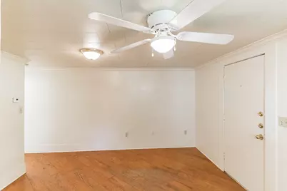 501 E 4th Street, Georgetown, TX 78626 - Photo 5