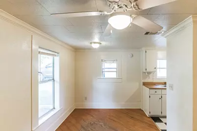 501 E 4th Street, Georgetown, TX 78626 - Photo 9