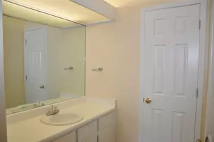 10810 Topperwein Dr, Austin, TX 78758 - Photo 9