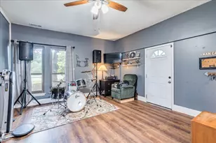 336 Primrose Dr, Kyle, TX 78640 - Photo 23
