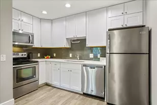 935 La Posada Dr, Austin, TX 78752 - Photo 5