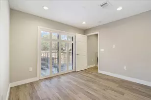 935 La Posada Dr, Austin, TX 78752 - Photo 13