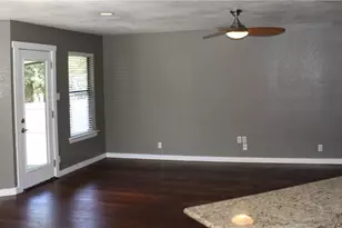 309 Juniper Dr, Mountain City, TX 78610 - Photo 15