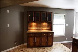 309 Juniper Dr, Mountain City, TX 78610 - Photo 23