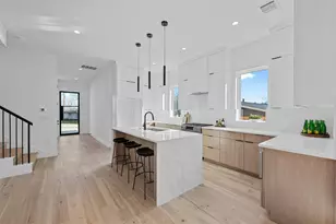 1407 Valleyridge Dr, Austin, TX 78704 - Photo 9