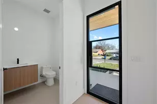 1407 Valleyridge Dr, Austin, TX 78704 - Photo 21