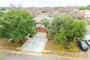 1431 Roxanne's Run, Pflugerville, TX 78660 - Photo 3