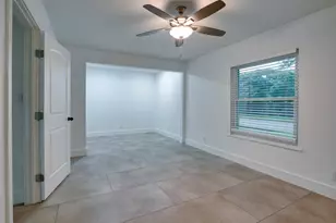 1800 Grace St, Taylor, TX 76574 - Photo 7