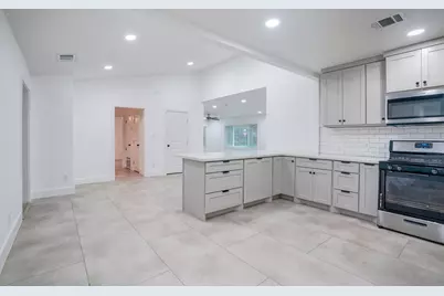 1800 Grace Street, Taylor, TX 76574 - Photo 5