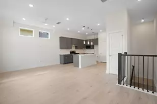 200 W 56th St, Austin, TX 78751 - Photo 7